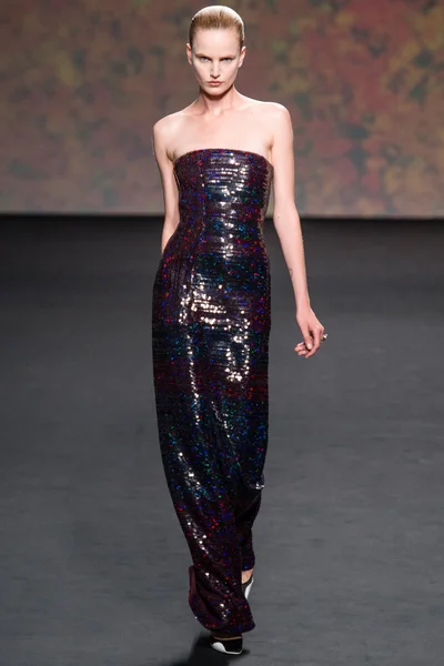 Look 24